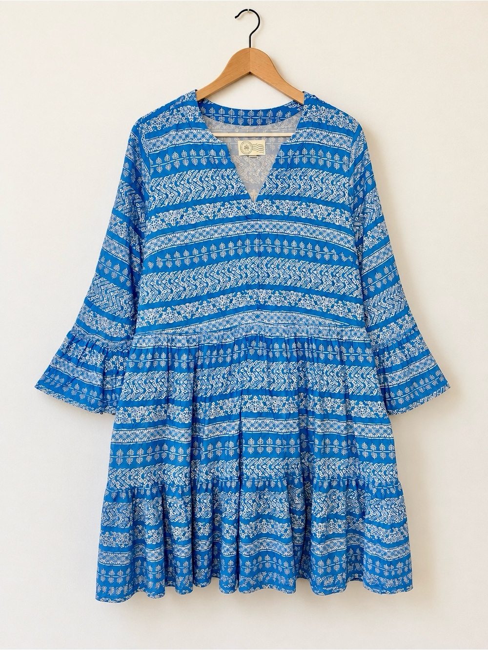 Women’s 1X Blue Printed V-Neck Tiered Dress